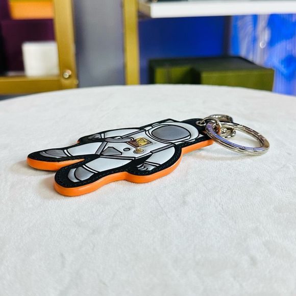 Louis Vuitton Satellite Spaceman Figurine Bag Charm and Key Holder Monogram Sate - Picture 5 of 9
